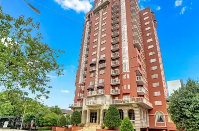 3435 Kingsboro Rd NE #1601