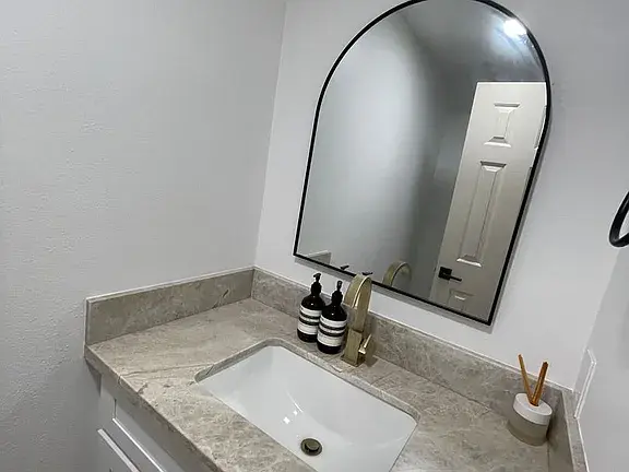 1093 S Positano Ave, Anaheim, CA 92808