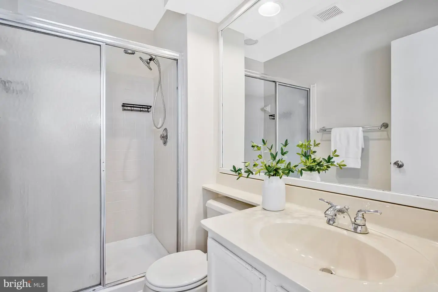 714 Lions Gate Ln, Brickell,
